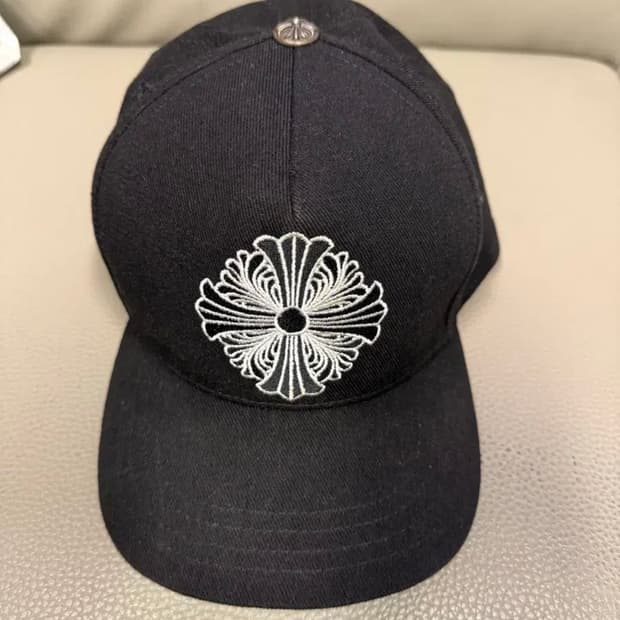 크롬하츠 플로랄 볼캡