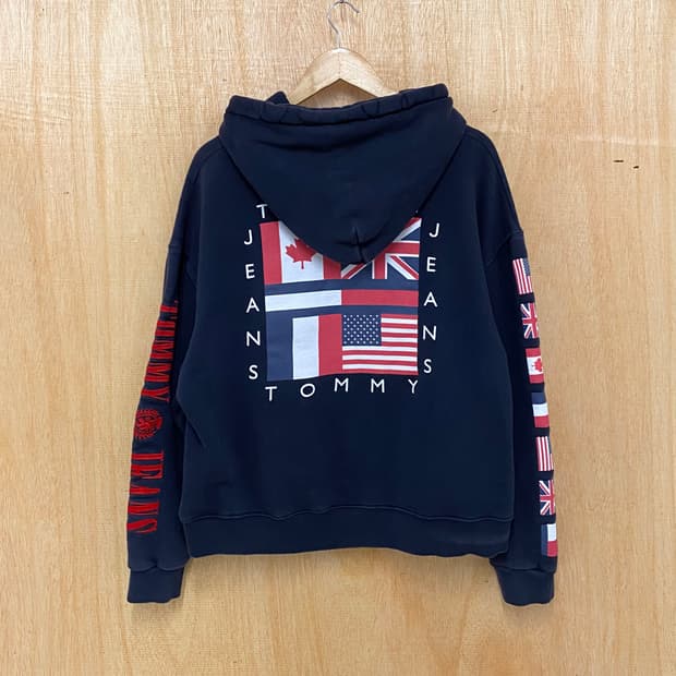 TOMMY HILFIGER flag hood t-shirts