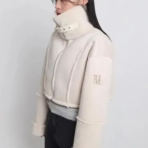 ture 티유알이 오브이 카리나 무스탕 아이보리