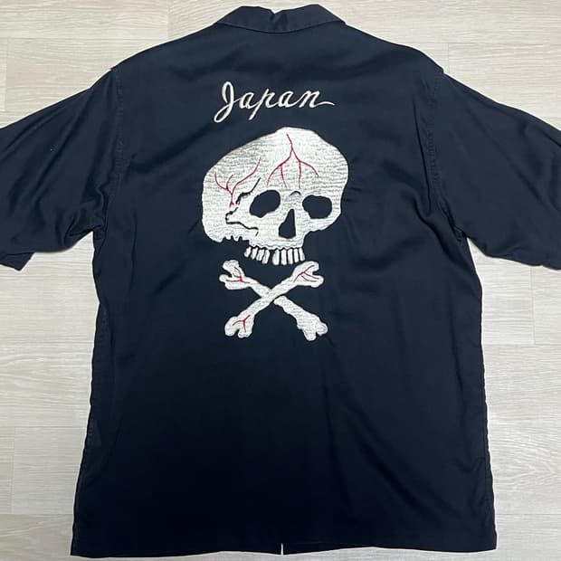 토요 엔터프라이즈 반팔셔츠