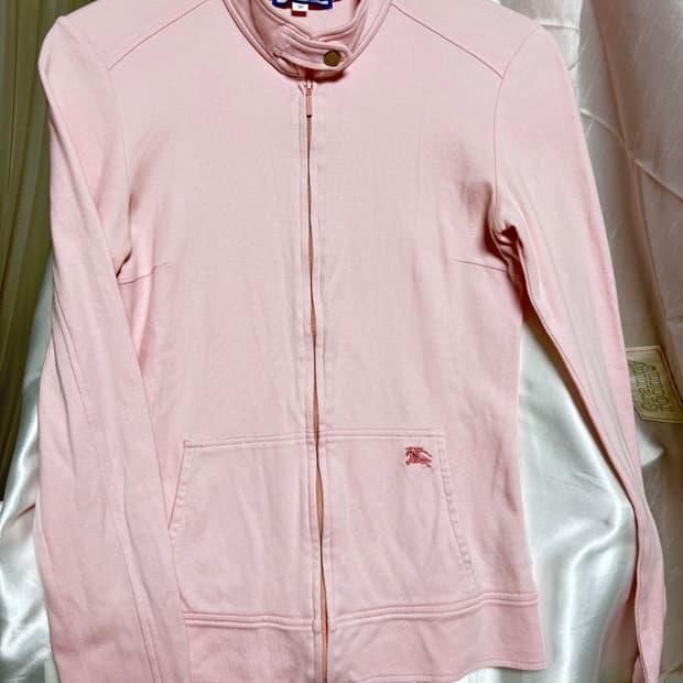 버버리 블루라벨 빈티지 딸기우유 집업