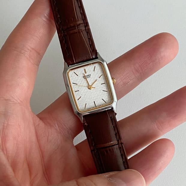 Seiko 세이코 쿼츠 브라운