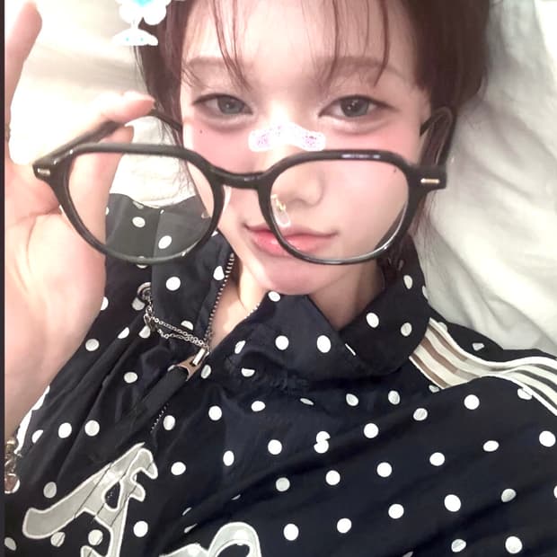 <공홈 품절>/실착사진⭕️badblood 도트무늬 바람막이/ 집업