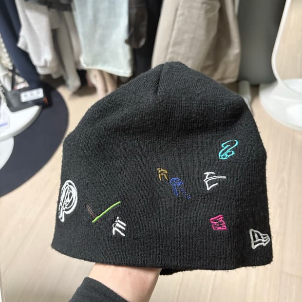 퍼버즈 뉴에라 비니