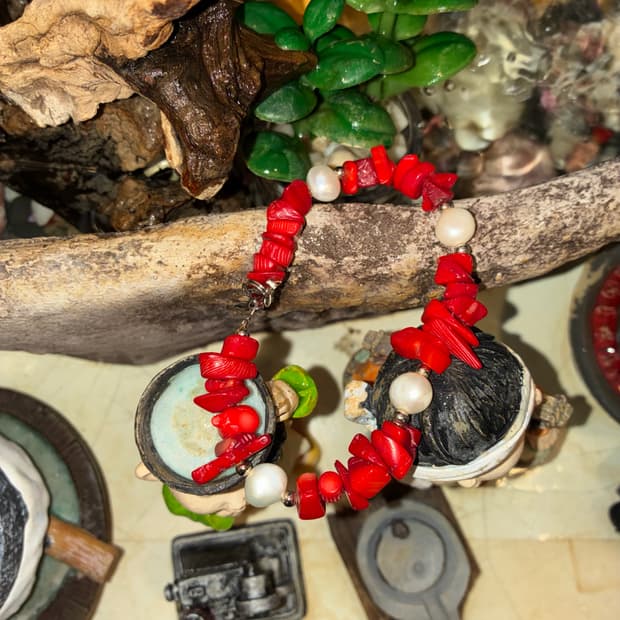 red pearl bracelet