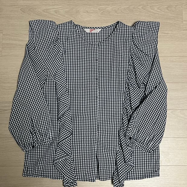 에잇세컨즈 체크 블라우스