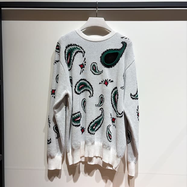 (정품/새상품) TOGA 토가 남성 화이트 페이즐리 자카드 니트