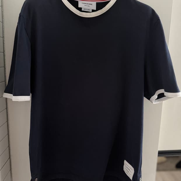 톰브라운 네이비 링거 반팔 티셔츠 급처