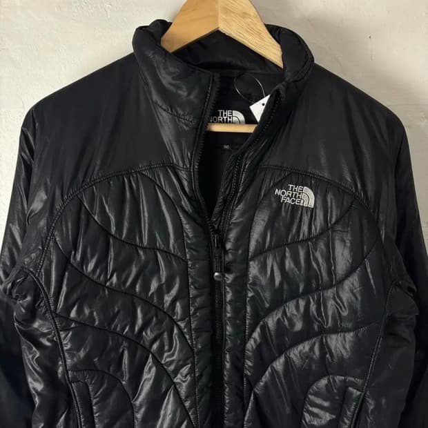 노스페이스 경량패딩