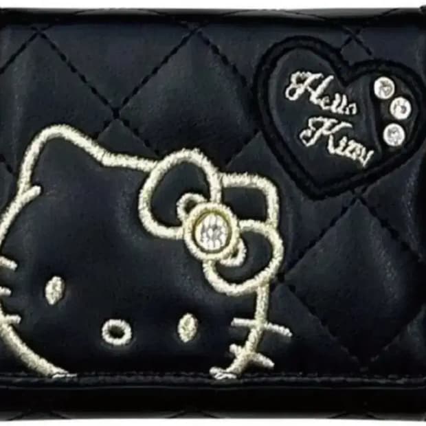 헬로키티 퀼팅 반지갑 블랙