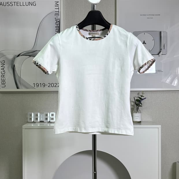 버버리(Burberry) 체크 링거 티셔츠 (M)