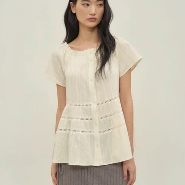 아우로 lace flare blouse 