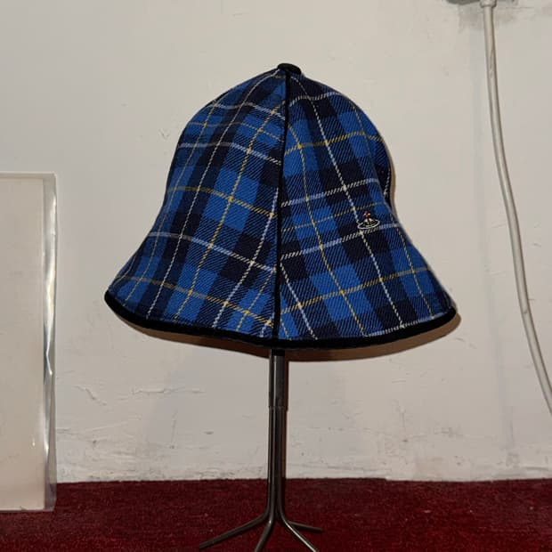 Vivienne westwood bucket hat
