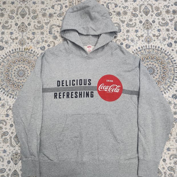 유니클로 X 코카콜라 콜라보 후드티 그레이 XL