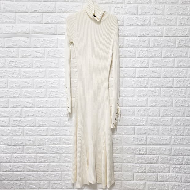 택포// S 마쥬 화이트 니트 롱 원피스