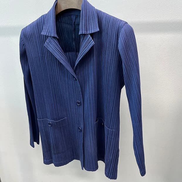 여) 플리츠플리즈 미스티퍼플 가디건