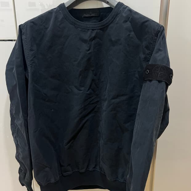 스톤아일랜드 고스트피스 나일론맨투맨 L