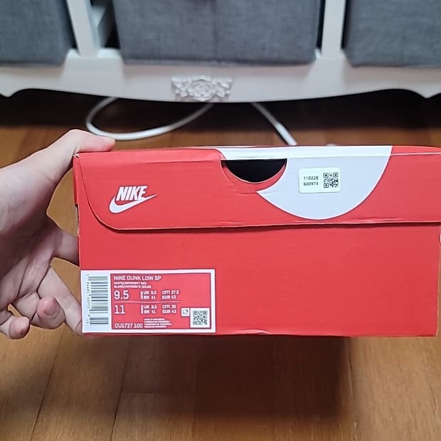 나이키 덩크 로우 SP 화이트 앤 유니버시티 레드 2023 /275