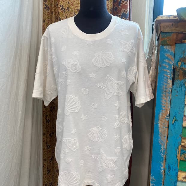 CHARLE 화이트 테리포인트 반팔티셔츠(M-L)