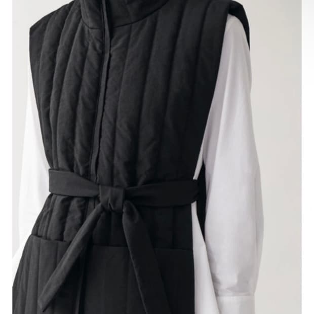 Cos 벨티드 패팅 조끼 free