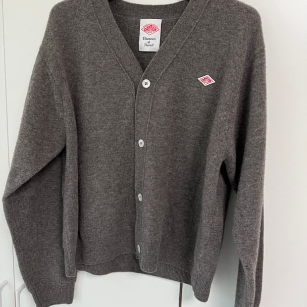 단톤 울 가디건