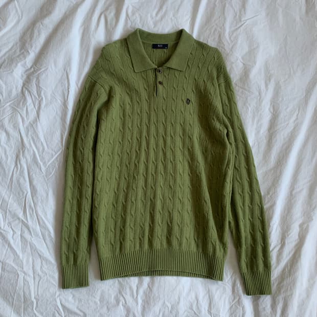 올리브 카라 니트