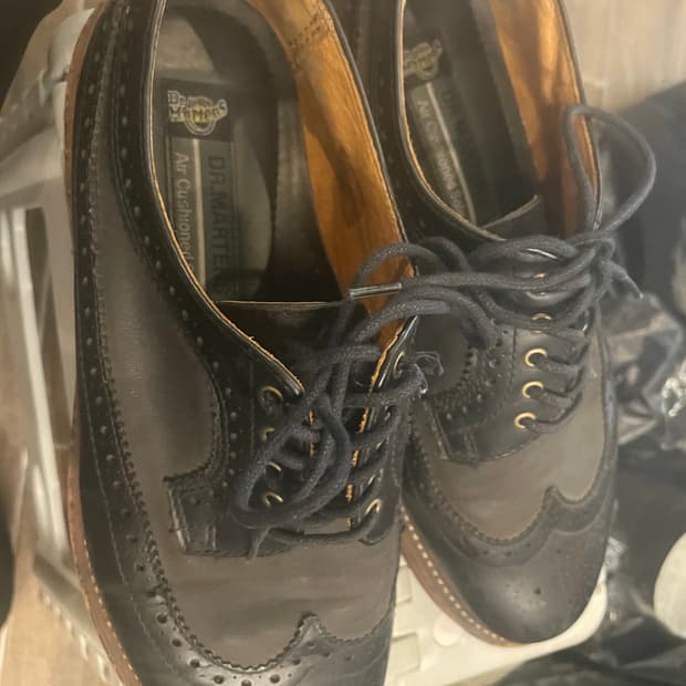 닥터마틴 윙팁 260