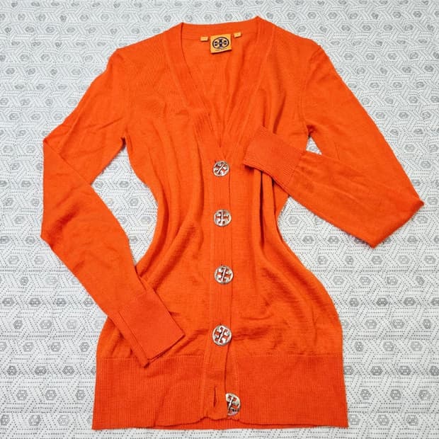 토리버치 오렌지 가디건 ~55