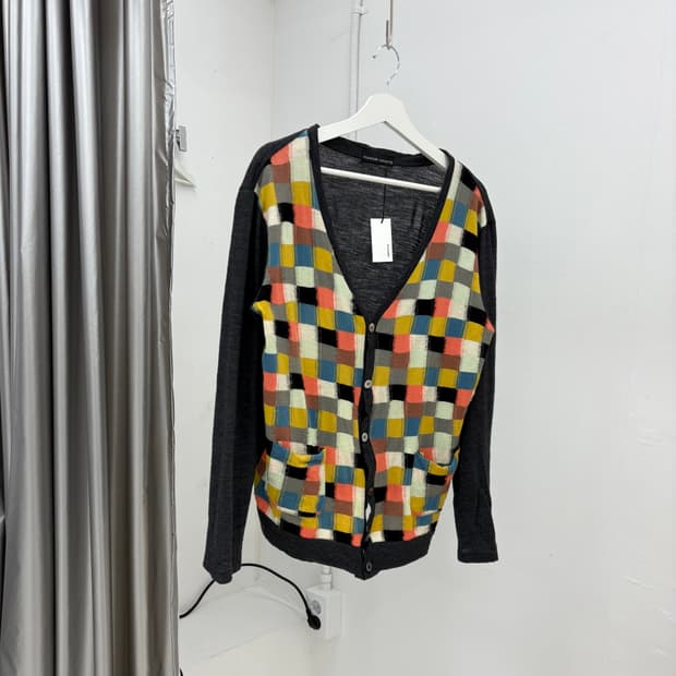 츠모리 치사토 가디건