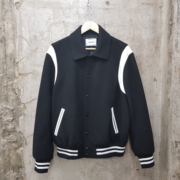 비바스튜디오 바시티 자켓 M사이즈 