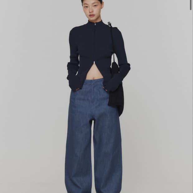 아모멘토 INDIGO STRAIGHT DENIM
