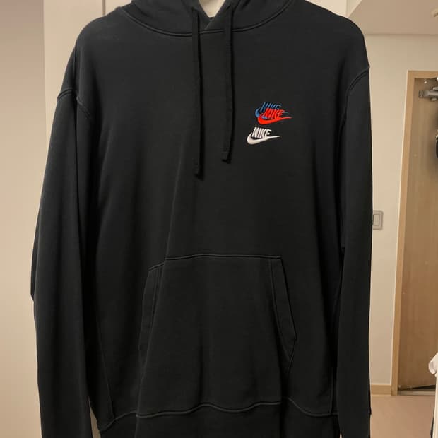 나이키 스우시 후드티