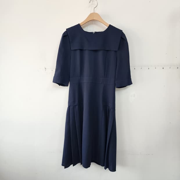 플라스틱 아일랜드 네이비 세일러 칼라 반팔 원피스