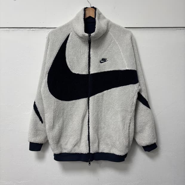 나이키 빅스우시 리버시블 점퍼