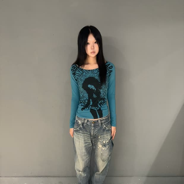 Girl printing & lettering long sleeve