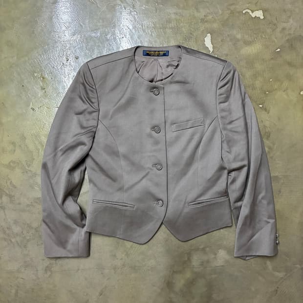 Brooks Brothers 새틴 노카라 크롭 재킷