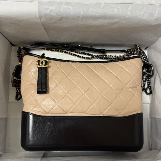 샤넬 가브리엘 호보 미듐