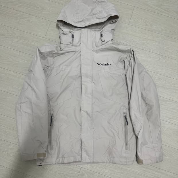 컬럼비아 아이보리 바람막이 자켓