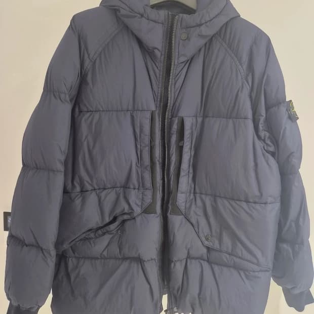23FW 스톤아일랜드 패딩