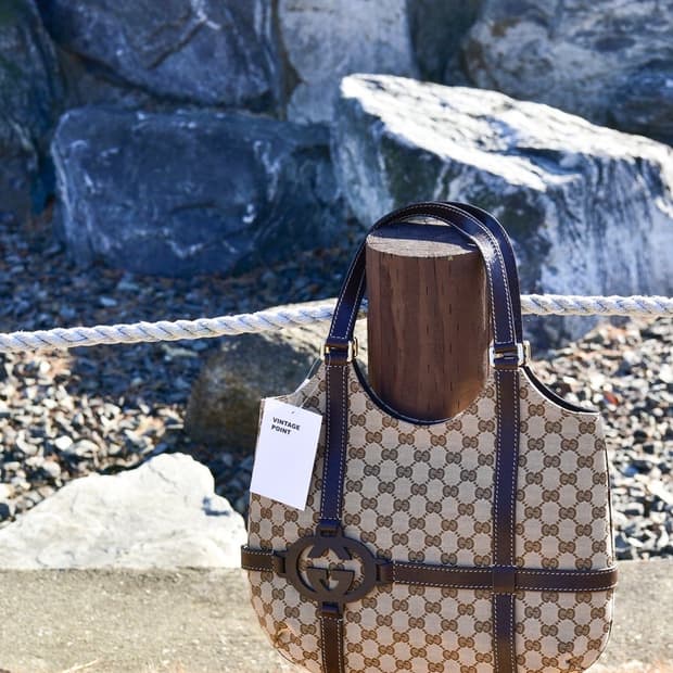 구찌 GG 모노그램 로얄 호보백(정품)