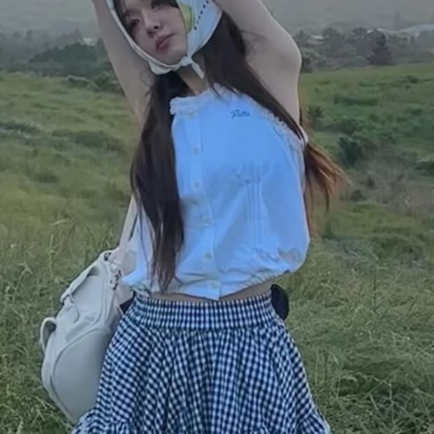 플레따(fletta) 프릴 언발란스 스커트