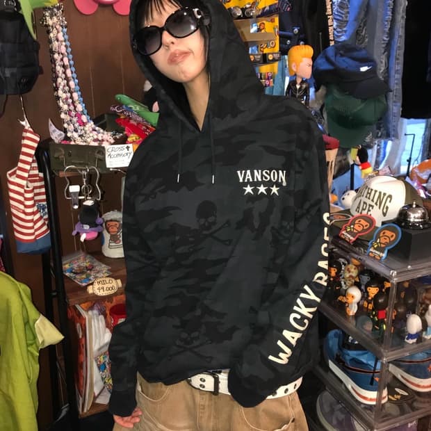 밴슨 X 와키 레이스 패치 콜라보 카모 후드 롱슬리브 