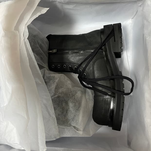 270 코인서울x쏘유레슈어 부츠
