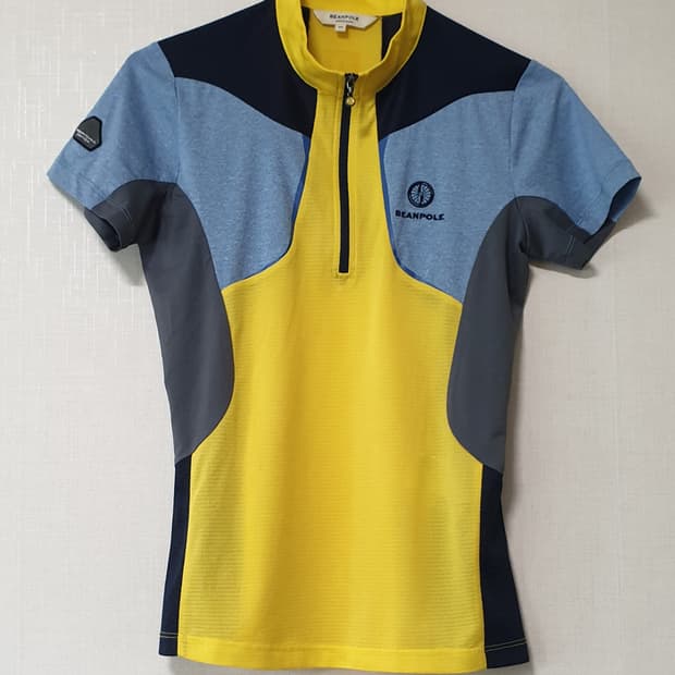 빈폴 반집업 반팔티 90사이즈