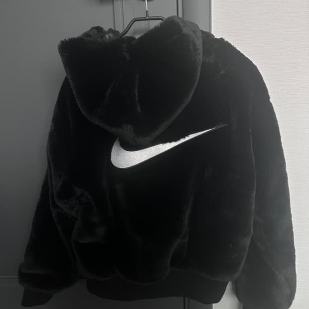 나이키 스우시 퍼자켓