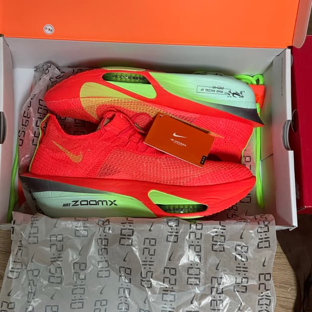 나이키 알파플라이3 290 새제품 팝니다