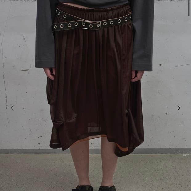 DOUBLE LAYERED VOLUME SKIRT (BROWN)