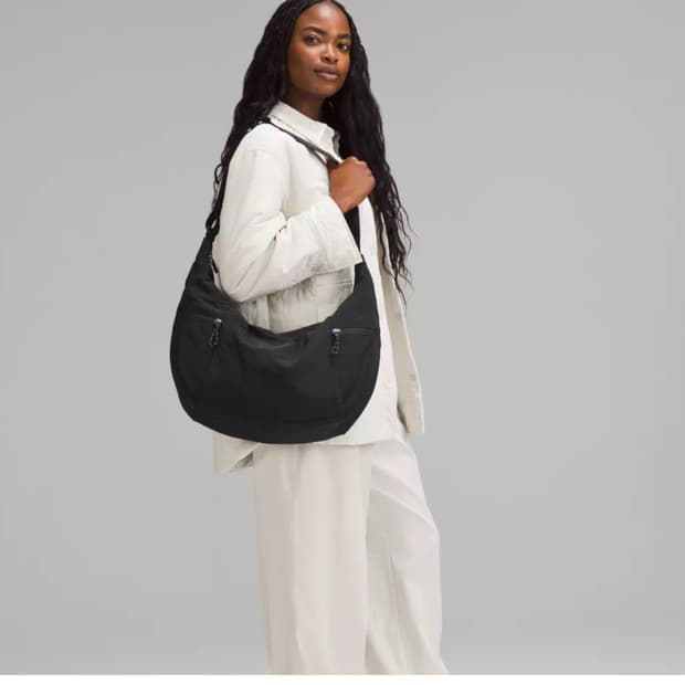 룰루레몬 라지 슬라우치 슬링백 13L