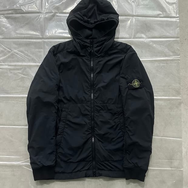 스톤아일랜드 컴포트테크 후드 패딩 자켓