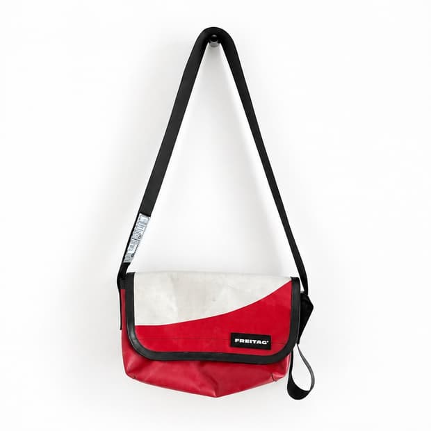 Freitag Hawaii Five-O red white